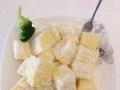 椰丝牛奶小方块的制作方法（一口咬下，浓浓椰香与牛奶的味道）