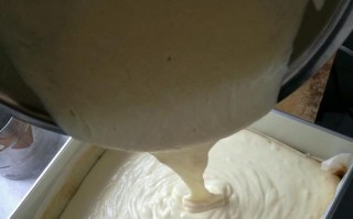 「美味又健康的波菜蛋糕」（「以天然食材制作，营养丰富、无负担的佳品」）
