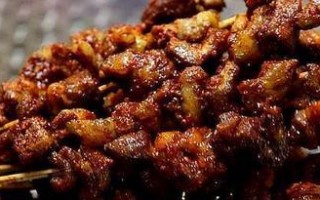 用香烤的方法烤出美味的猪肉串（从选材到烹制，了解如何烤出最好的猪肉串）