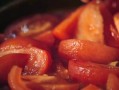 品味日式鲜美番茄锅（一口接一口的美味享受）