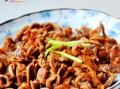 蒜香炒鸡胗的做法（15个步骤轻松上手，享受美食盛宴）