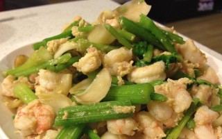 虾仁炝香芹的制作方法（用虾仁和香料让芹菜更加美味）