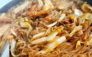 美味可口的猪肉粉条烩菜（用心烹制，香气四溢）