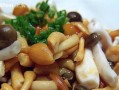美味草菇烩豆腐，家常好滋味（简单易学的做法让你在家也能享受饕餮盛宴）