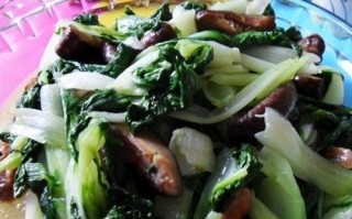 香菇小白菜虾饺的制作方法（做出口感鲜美、营养丰富的健康小点心）