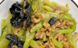 尝香芹的独特魅力——肉丝炝香芹的做法（独具匠心的佳肴，快来一起动手做！）