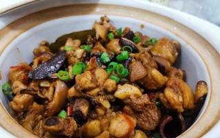 香菇烧鸡块的制作方法（美味健康的家常佳肴）