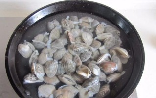 尝鲜三杯蛤蜊（家常菜谱，海鲜美食，鲜香可口）