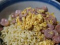 如何制作一碗鲜美可口的泡面（学会这几个技巧，让你的泡面更好吃）