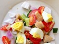 快乐涮肉沙拉，轻松享受美味生活（以涮肉沙拉为主角，打造健康营养的餐桌）