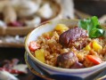 传统美食——万里飘香黄色糯米饭（品味经典、饱食健身，领略中国传统美食之魅力）