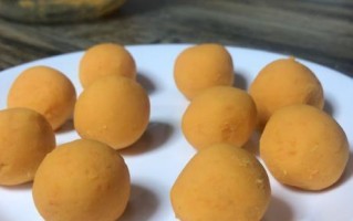五彩糯米糍，一道美味的传统糕点（手工制作五彩糯米糍，让你的味蕾享受美食的盛宴）
