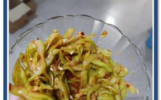 做出清凉美味，以西瓜皮汁为主角的饮品（15种口感丰富的以西瓜皮汁为基础的饮品）