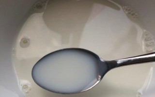 自制炼乳，让生活更美味（美味佳肴的必备食材，简单做法让你轻松掌握）