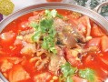 舌尖上的滋味——以西红杮炖牛腩的制作方法（一道养生美食，教你简单做出色香味俱佳的炖牛腩）