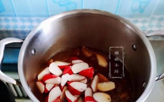 水萝卜缨炖豆腐，美味养生不二选（家常菜谱）