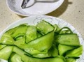 盐水青瓜的做法（清爽解暑的夏日佳品）