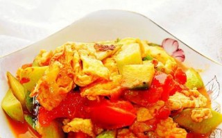 家常菜肉丝西红柿炒鹅蛋（健康美味的餐桌佳品）