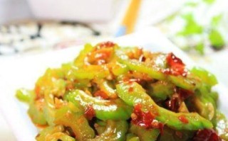 如何制作美味可口的糖腌苦瓜（传统美食再现，苦中带甜的美味体验）