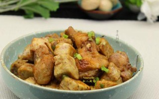猪肉芋头烧，让你回味无穷（中式经典家常菜，口感柔嫩滑爽，营养丰富，健康美味）