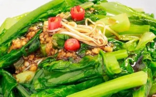 蒜蓉炒油麦菜，口感鲜美（家常小炒，爱不释手）