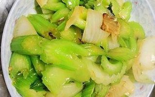 做法揭秘（学会这些技巧，你也可以做出口感极佳的素肉菜肴）