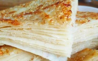 美味肉末千层饼的制作方法（一步步教你如何做出口感细腻、层次分明的千层饼）