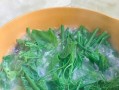 荫凤梨炒龙须菜，美味健康又营养（用荫凤梨点缀龙须菜的绝妙做法）