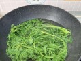 美味健康的芝麻拌茼蒿（让你爱上茼蒿的健康美味、芝麻香气浓郁的减肥佳品）