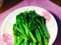 蒜香白灼菜心（健康又美味的蔬菜佳肴）