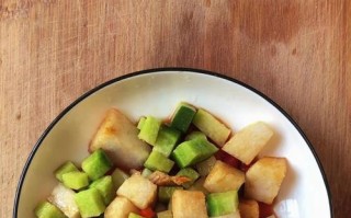 好吃又健康的腌青萝卜（自制腌青萝卜的简单步骤与营养价值）