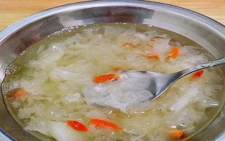 养颜美容汤，让你青春常驻（健康美丽，从一碗汤开始）