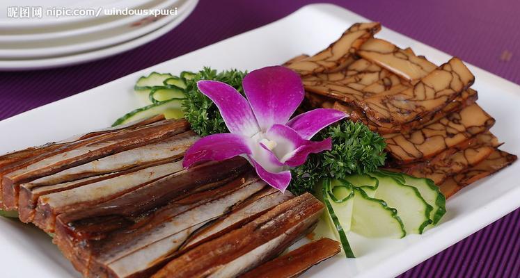 探花醉鱼的做法（美味鲜香的鱼菜配搭，让您的饭桌更有情调）-第3张图片-美味行家