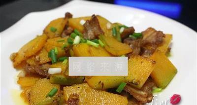 瘦肉小南瓜，营养美味的秋季佳品（秋季健康餐桌上的不可或缺，教你如何制作瘦肉小南瓜）-第2张图片-美味行家