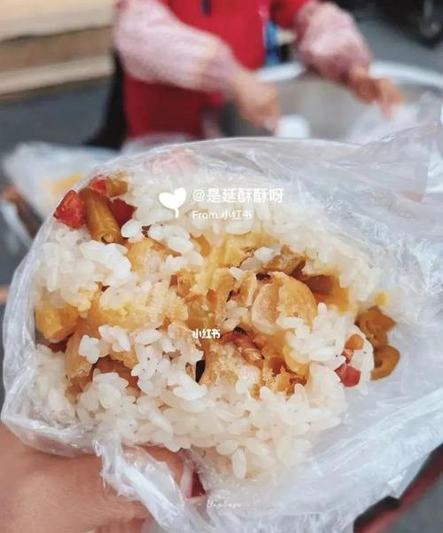 手把手教你制作土家香肠糯米饭（传统特色美食，家常味道，香肠和糯米的完美结合）-第1张图片-美味行家