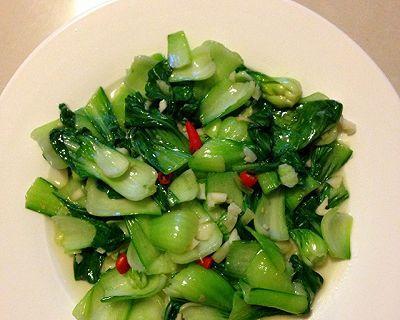 蒜香油菜，健康又美味（让健康蔬菜变得更加美味）-第1张图片-美味行家