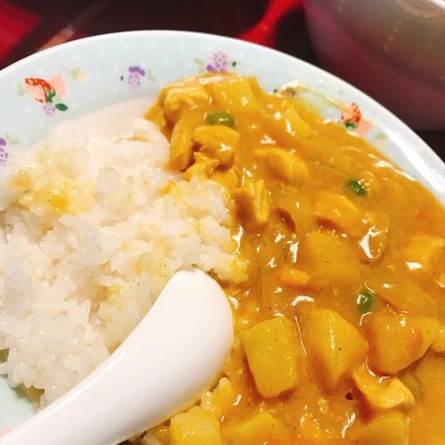 日式美食之鸡肉咖喱饭（如何制作一份美味的鸡肉咖喱饭）-第2张图片-美味行家