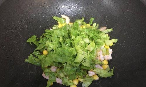 美味又健康，学会以虾味生菜为主料的做法（用“虾”让生菜更好吃，打造健康营养的美食）-第2张图片-美味行家