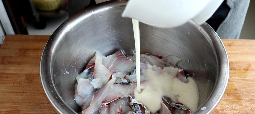 学习意式水煮鱼做法，享受纯正的意式美食（传承意大利的美食文化，品尝地道的意式水煮鱼）-第2张图片-美味行家