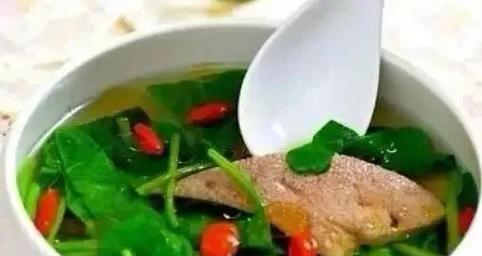 美味营养的羊肉菠菜汤（以营养为主的美味佳肴，轻松做出一碗营养美味的羊肉菠菜汤）-第2张图片-美味行家