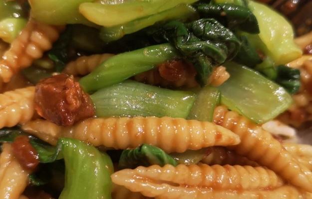 莜面顿儿顿儿，味道美味又营养（传承满族美食文化，让你一吃难忘）-第1张图片-美味行家