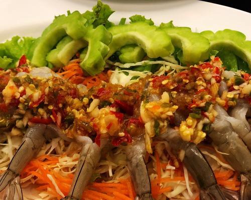 泰国风味虾的制作方法（探秘泰国美食，轻松做出美味虾料理）-第1张图片-美味行家