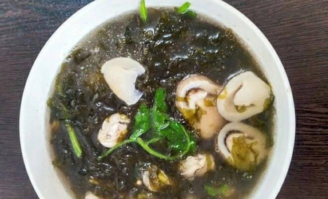 紫菜丸子海蛎汤的做法（海蛎汤的家常做法，紫菜丸子口感鲜美）-第2张图片-美味行家