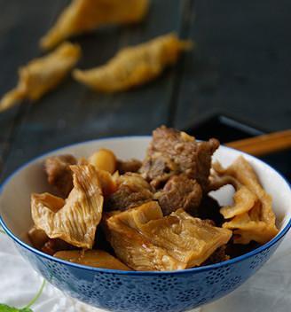 美食天堂之筍干炆咸五花腩（如何烹饪出口感鲜美的筍干炆咸五花腩）-第2张图片-美味行家