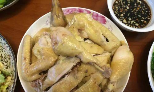 正宗客家白斩鸡的制作方法（传承客家美食文化，享受经典美味）-第2张图片-美味行家