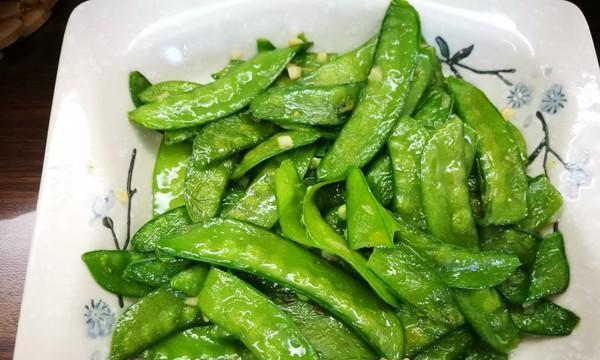 尝鲜必备——蒜香荷兰豆（营养美味，健康食材的味蕾享受）-第1张图片-美味行家