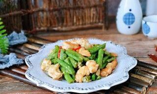 虾仁小炒，美味可口的海鲜佳肴（教你制作美味虾仁小炒，让你吃出家常味道！）-第2张图片-美味行家