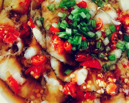 妙笔生花——以油淋鱼片为主题的烹饪秘笈（用鲜美的鱼片，做出极致美味）-第3张图片-美味行家