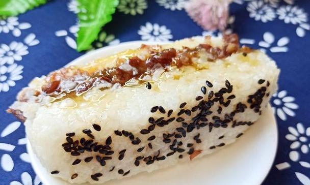 双色糯米小软糕制作全攻略（家庭自制甜点美味无比，糯糯Q弹回味无穷）-第3张图片-美味行家
