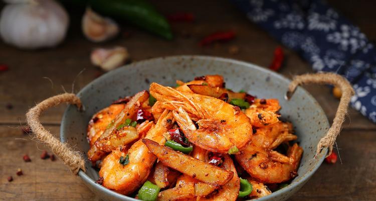 家常美食（土豆瓠子焖虾的制作步骤及食材搭配）-第1张图片-美味行家